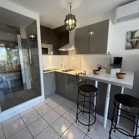 2 Couchages Cap D'agde Naturisme Cn040-816 Agde